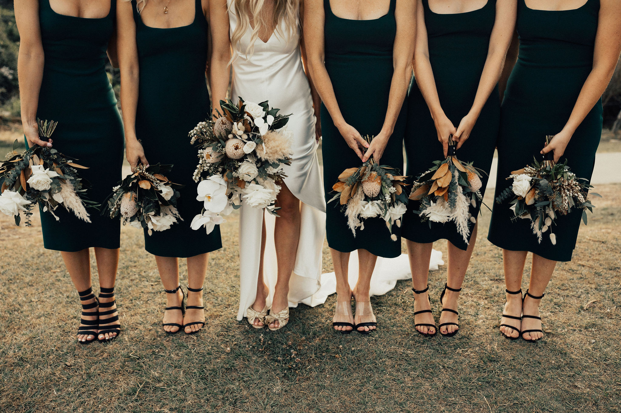 Bridal party photos Mooloolaba Beach _ The Bride's Tree