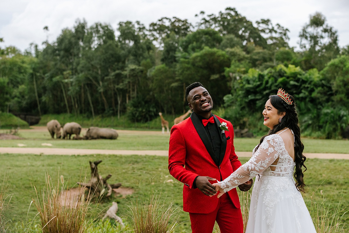 wedding at australia zoo _ animal lover wedding sunshine coast