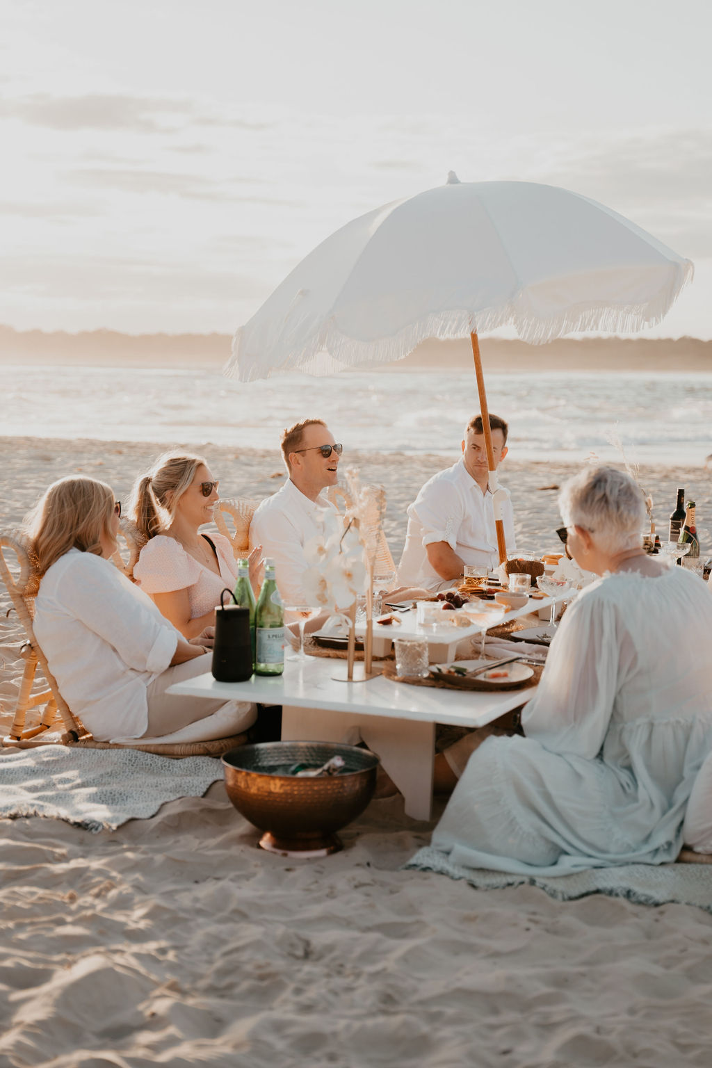 intimate wedding picnic _ beach picnic wedding _ luxe Soirees