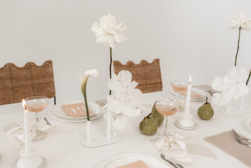 Modern minimalist wedding tablescape